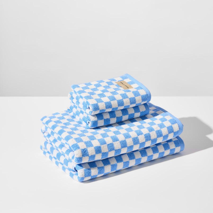 HAND TOWEL IN SKY BLUE CHECK