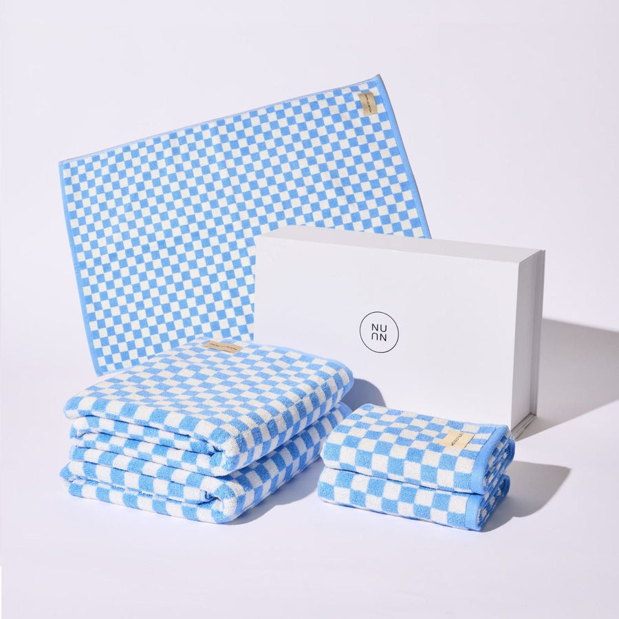 TOWEL + BATH MAT GIFT SET